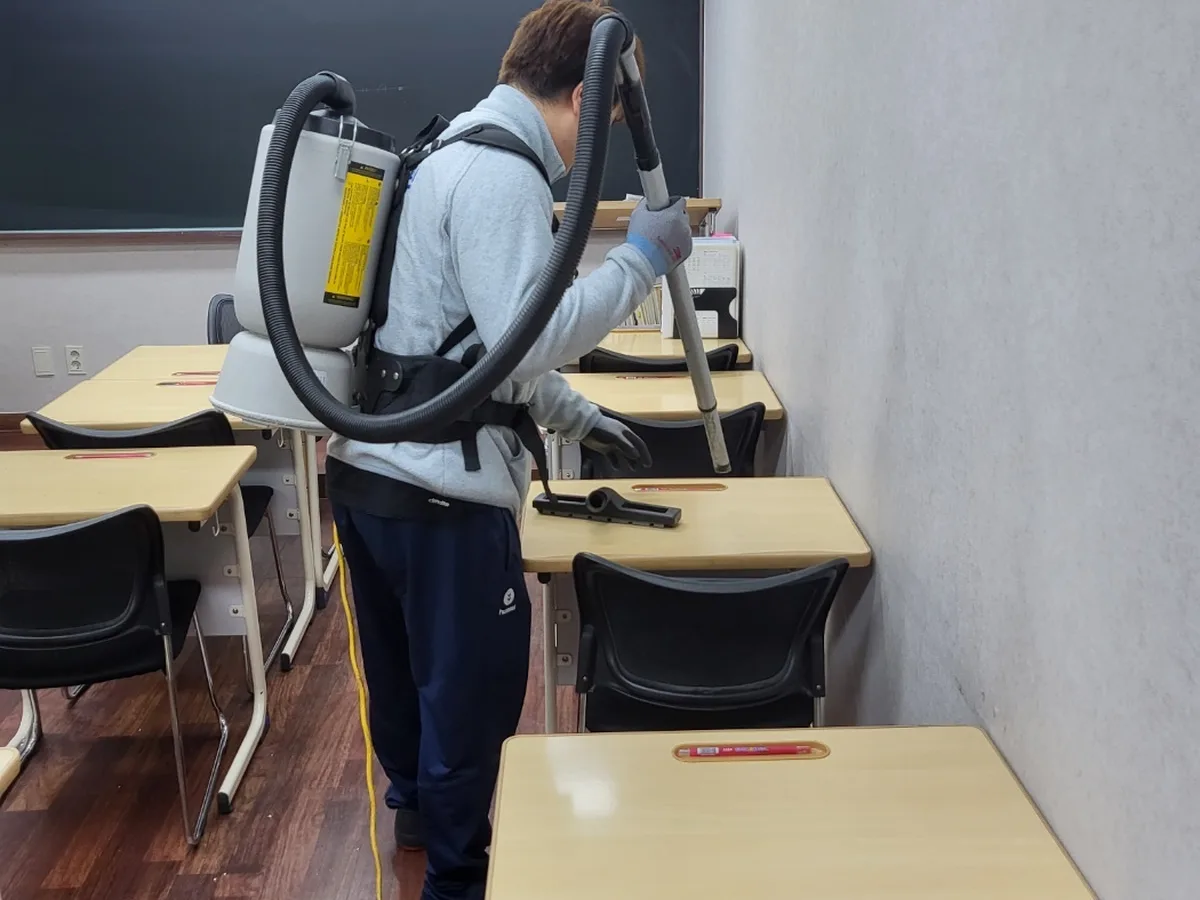 홍천군 서면 학원 좌석·책상 진공 바닥 위생청소 사례 - 행진크린