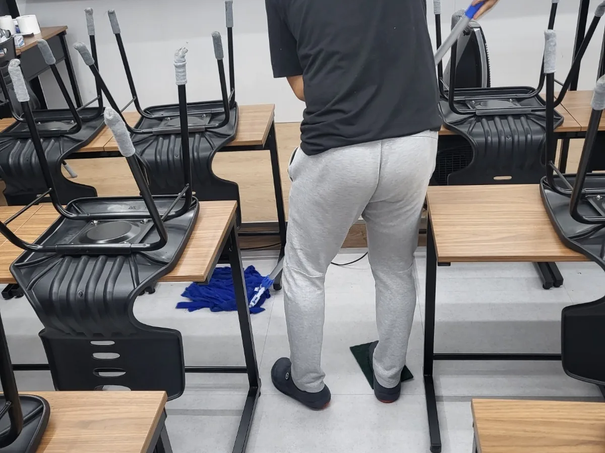 철원군 서면 스터디카페 운영실·미팅룸 위생청소 사례 - 행진크린